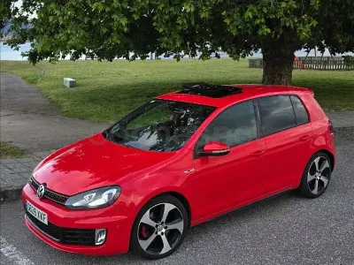 Usado VW Golf VII GTI 210 CV (154 kW) 2012 Rojo Berlina