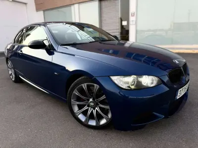 Usado BMW 330 Cabriolet 231 CV (169 kW) 2009 Azul Descapotable