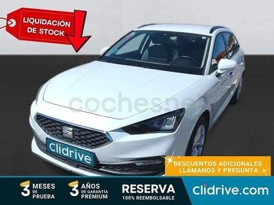 Usado Seat Leon Style 115 CV (84 kW) 2021 Blanco Familiar