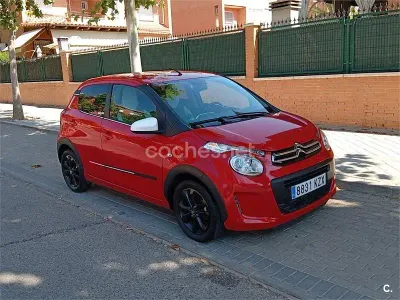 Usado Citroën C1 72 CV (52 kW) 2019 Rojo Utilitario