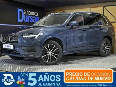 Używany Volvo XC90 Momentum 253 KM (186 kW) 2021 Niebieski SUV