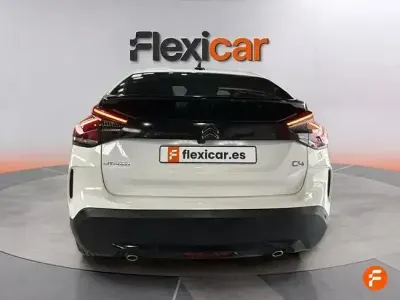 Usado Citroën C4 Feel 130 CV (95 kW) 2023 Blanco SUV