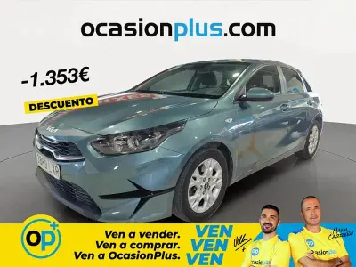 Usado Kia Ceed 100 CV (73 kW) 2022 Gris / plata Utilitario