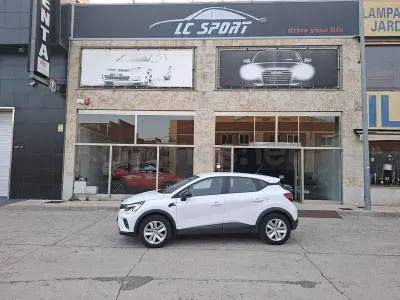 Usado Renault Captur Intens 100 CV (73 kW) 2023 Blanco SUV