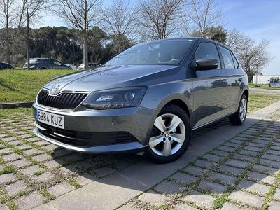 Usado Skoda Fabia Ambition 110 CV (80 kW) 2018 Gris Utilitario