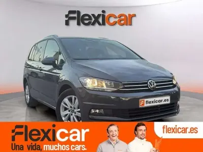 Używany VW Touran Advance 122 KM (89 kW) 2023 Szary Minivan