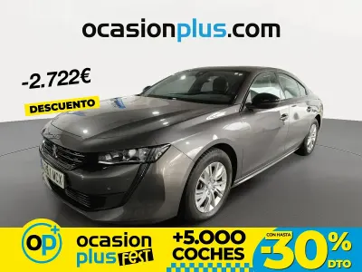 Usado Peugeot 508 Active 131 CV (96 kW) 2022 Gris / plata Berlina