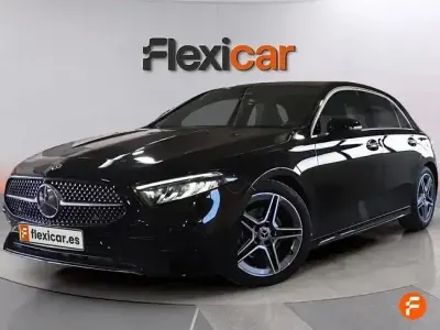 Usado Mercedes A180 116 CV (85 kW) 2023 Negro Berlina