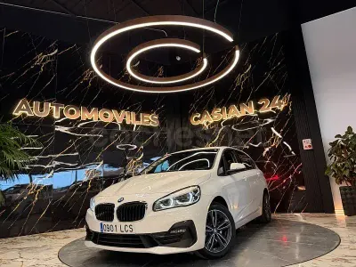Usado BMW 218 Sport Line 150 CV (110 kW) 2020 Blanco Familiar