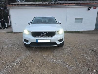 Blanco Usado 2019 Volvo XC40 R-Design SUV | 19.500 € (Precio justo)