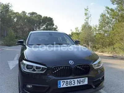 Usado BMW 118 Comfort Edition 136 CV (100 kW) 2016 Negro Utilitario