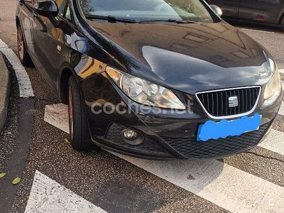 Usado Seat Ibiza ST Style 105 CV (77 kW) 2010 Negro Familiar