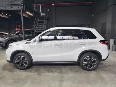 Usado Suzuki Vitara GLX 129 CV (94 kW) 2022 Blanco SUV