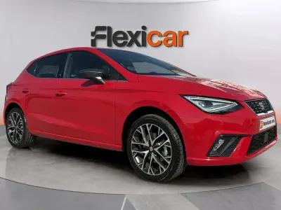 Usado Seat Ibiza FR 116 CV (85 kW) 2024 Rojo Utilitario