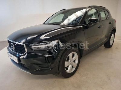 Negro Usado 2021 Volvo XC40 Momentum SUV | 22.900 € (Precio justo)
