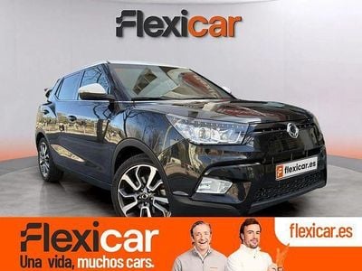 Usado Ssangyong (KGM) Tivoli Limited 115 CV (84 kW) 2017 Azul SUV