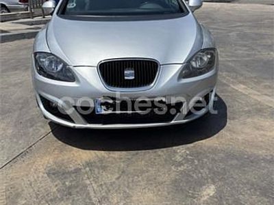 Usado Seat Leon Ecomotive 105 CV (77 kW) 2009 Gris / plata Utilitario