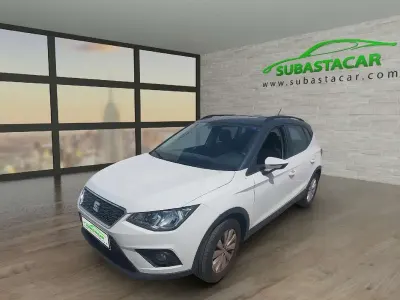 Usado Seat Arona Style 110 CV (80 kW) 2021 Blanco SUV