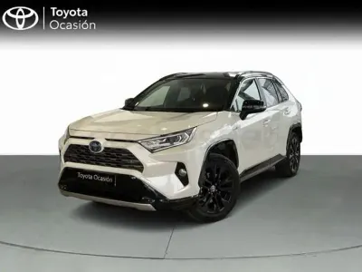 Usado Toyota RAV4 Hybrid Style 222 CV (163 kW) 2021 Blanco SUV