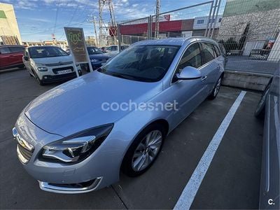 Usado Opel Insignia Selective 136 CV (100 kW) 2017 Gris / plata Familiar