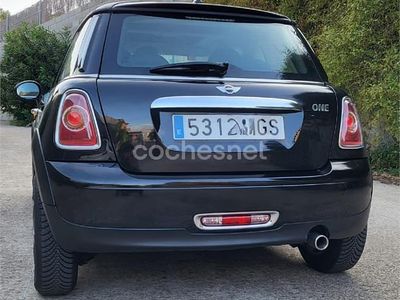 Usado Mini ONE 98 CV (72 kW) 2013 Negro Utilitario