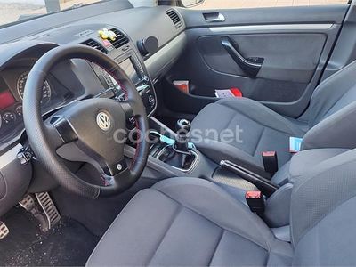 Usado VW Golf IV Highline 140 CV (102 kW) 2004 Negro Berlina