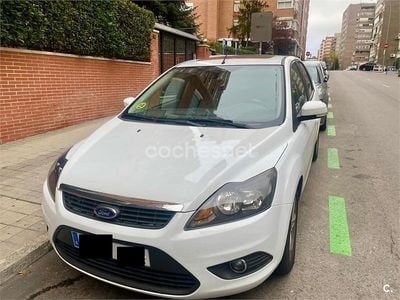 Blanco Usado 2010 Ford Focus Trend Berlina | 6200 € (Precio justo)