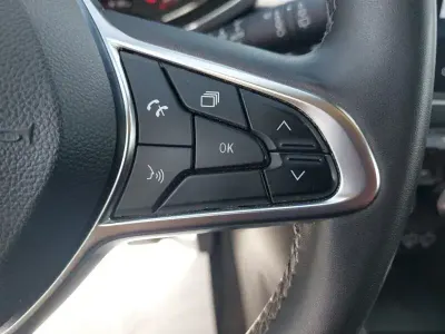 Usado Renault Captur Techno 145 CV (106 kW) 2023 Blanco SUV