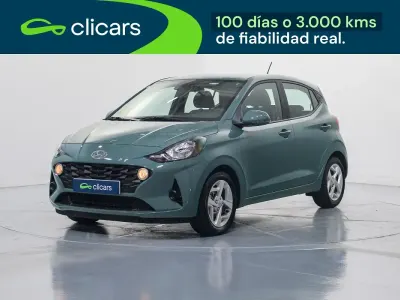 Usado Hyundai i10 67 CV (49 kW) 2023 Verde Utilitario