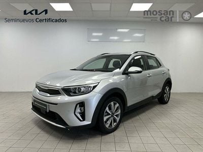 Usado Kia Stonic 101 CV (74 kW) 2024 Plata SUV