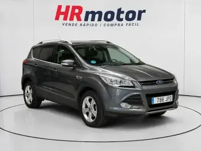 Usado Ford Kuga Trend 150 CV (110 kW) 2016 Gris SUV