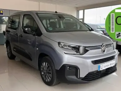 Begagnad Citroën Berlingo 102 HK (75 kW) 2025 Grå Minibuss
