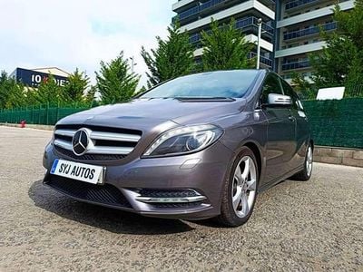 Usado Mercedes C320 109 CV (80 kW) 2013 Gris Berlina