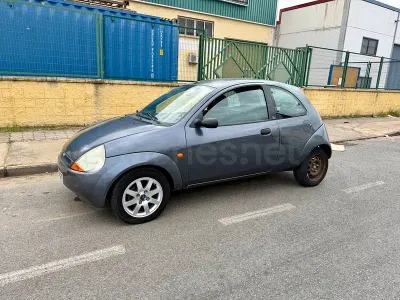 Używany Ford Ka 70 KM (51 kW) 2003 Szary Hatchback