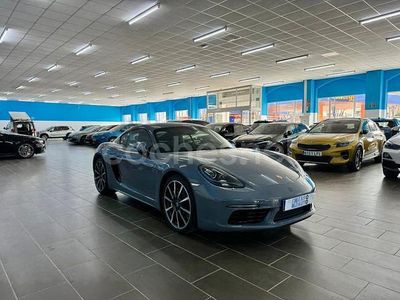 Gris / plata Usado 2016 Porsche Cayman Coupe | 52.975 €