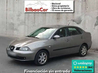 Usado Seat Cordoba Sport 100 CV (73 kW) 2003 Gris / plata Berlina