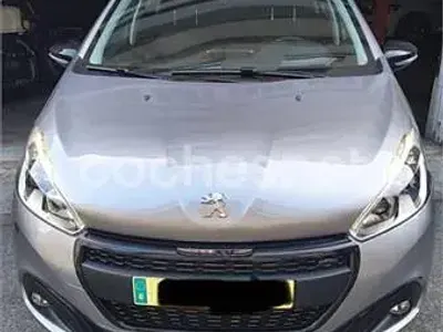Usado Peugeot 208 GT-line 110 CV (80 kW) 2019 Gris / plata Utilitario