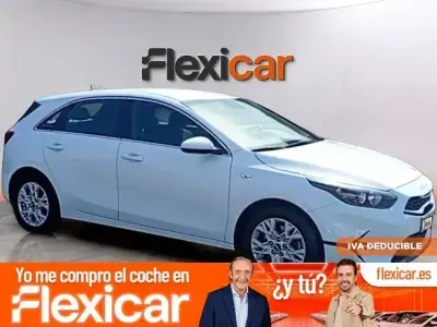 Usado Kia Ceed 136 CV (100 kW) 2023 Blanco Utilitario
