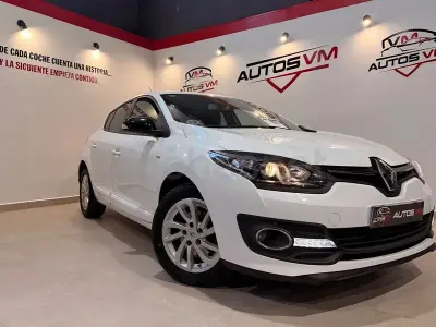 Usado Renault Mégane Intens 95 CV (69 kW) 2015 Blanco Berlina