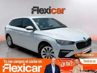 Usado Skoda Scala Selection 115 CV (84 kW) 2024 Blanco Utilitario