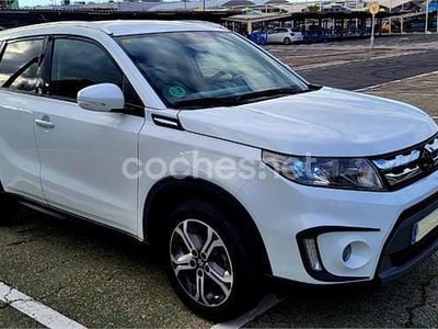 Usado Suzuki Vitara GLX 120 CV (88 kW) 2015 Blanco SUV