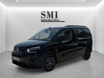 Usado Citroën Berlingo 102 CV (75 kW) 2024 Negro Monovolumen