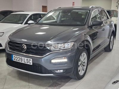 Usado VW T-Roc Advance 150 CV (110 kW) 2021 Gris / plata SUV