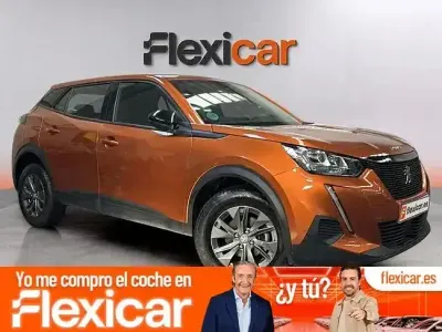 Usado Peugeot 2008 Active 100 CV (73 kW) 2022 Naranja SUV