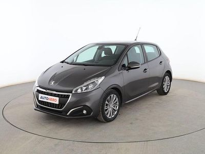 Usado Peugeot 208 Signature Sky 102 CV (75 kW) 2018 Gris Utilitario