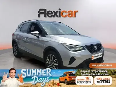 Usado Seat Arona Style 110 CV (80 kW) 2023 Blanco SUV