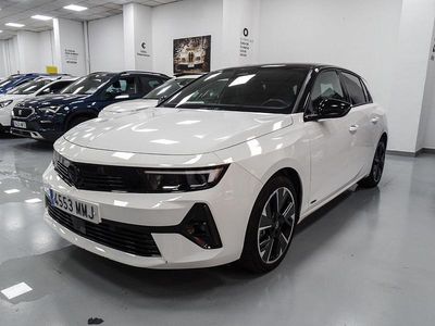 Blanco Usado 2023 Opel Astra Berlina | 30.495 € (Un poco caro)