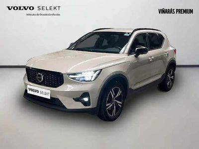 Begagnad Volvo XC40 Plus 163 HK (119 kW) 2025 Beige SUV
