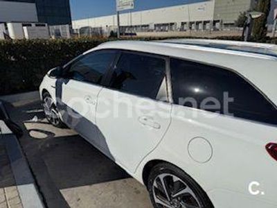 Toyota Auris Hybrid