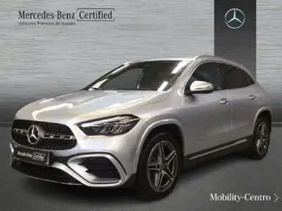 Usado Mercedes GLA250 218 CV (160 kW) 2025 Plata hightech SUV